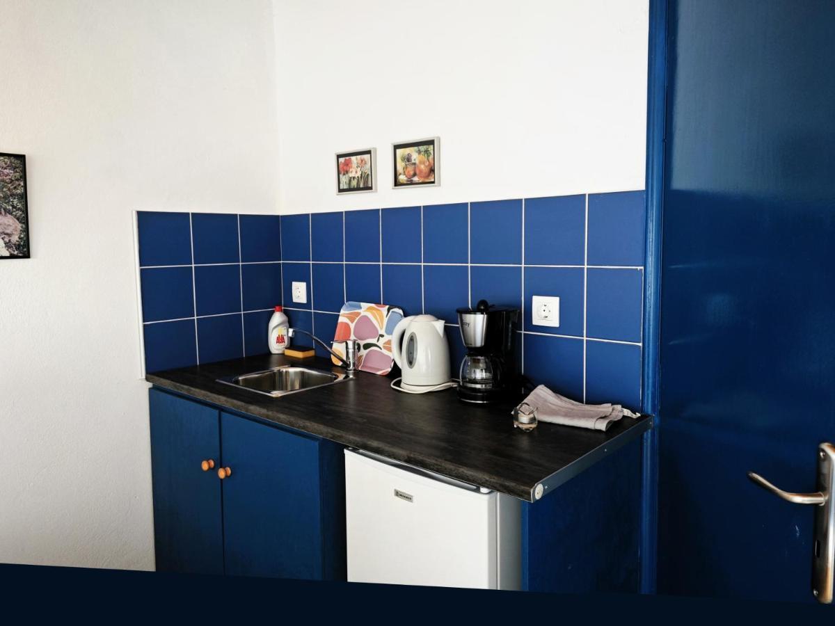 פראנגוקאסטלון Babis & Popi Rooms And Studios מראה חיצוני תמונה