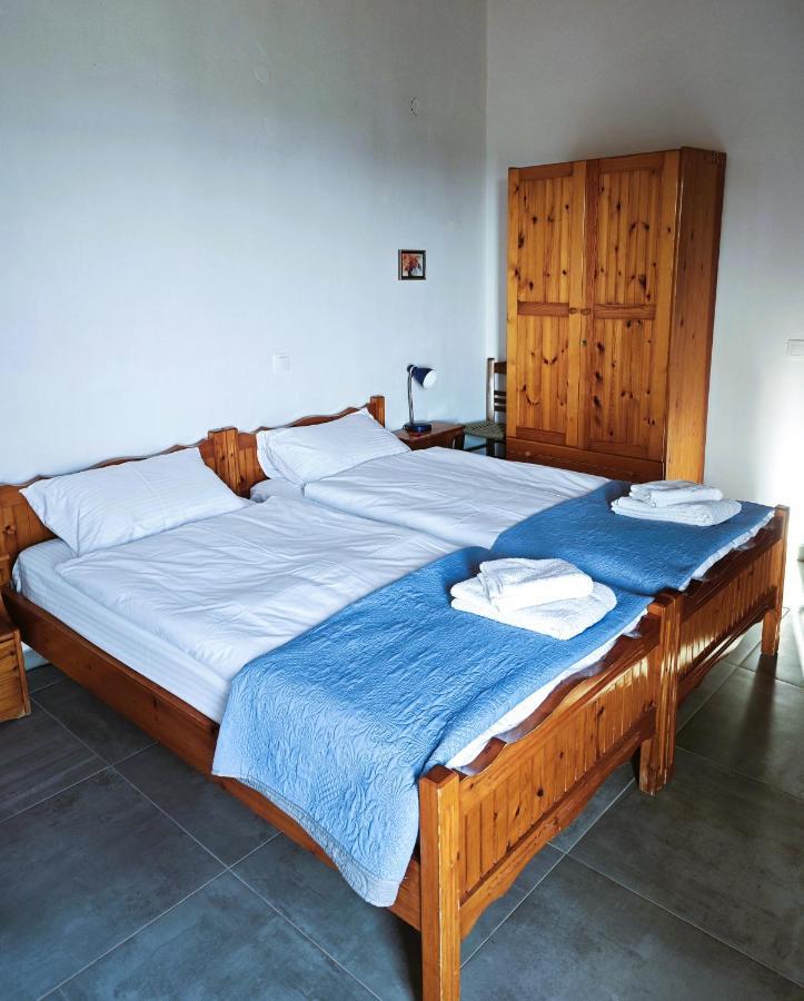 פראנגוקאסטלון Babis & Popi Rooms And Studios מראה חיצוני תמונה