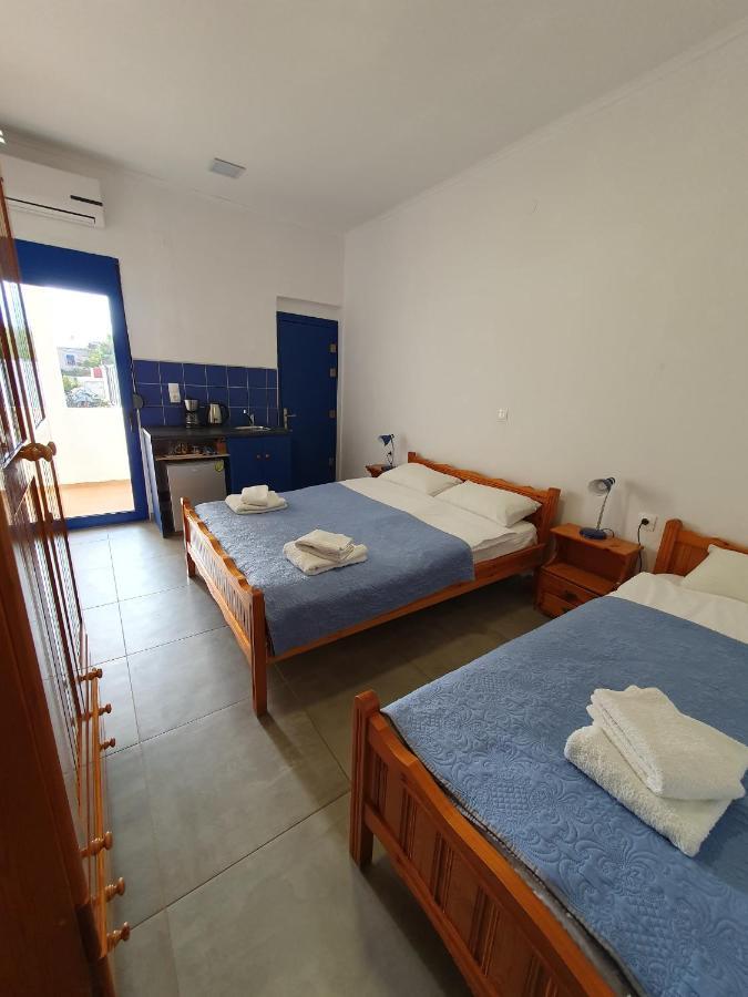 פראנגוקאסטלון Babis & Popi Rooms And Studios מראה חיצוני תמונה